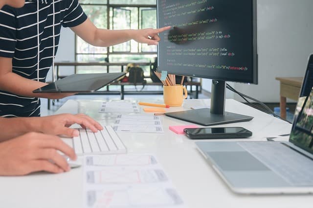 Top 6 Custom Software Development Services for Business